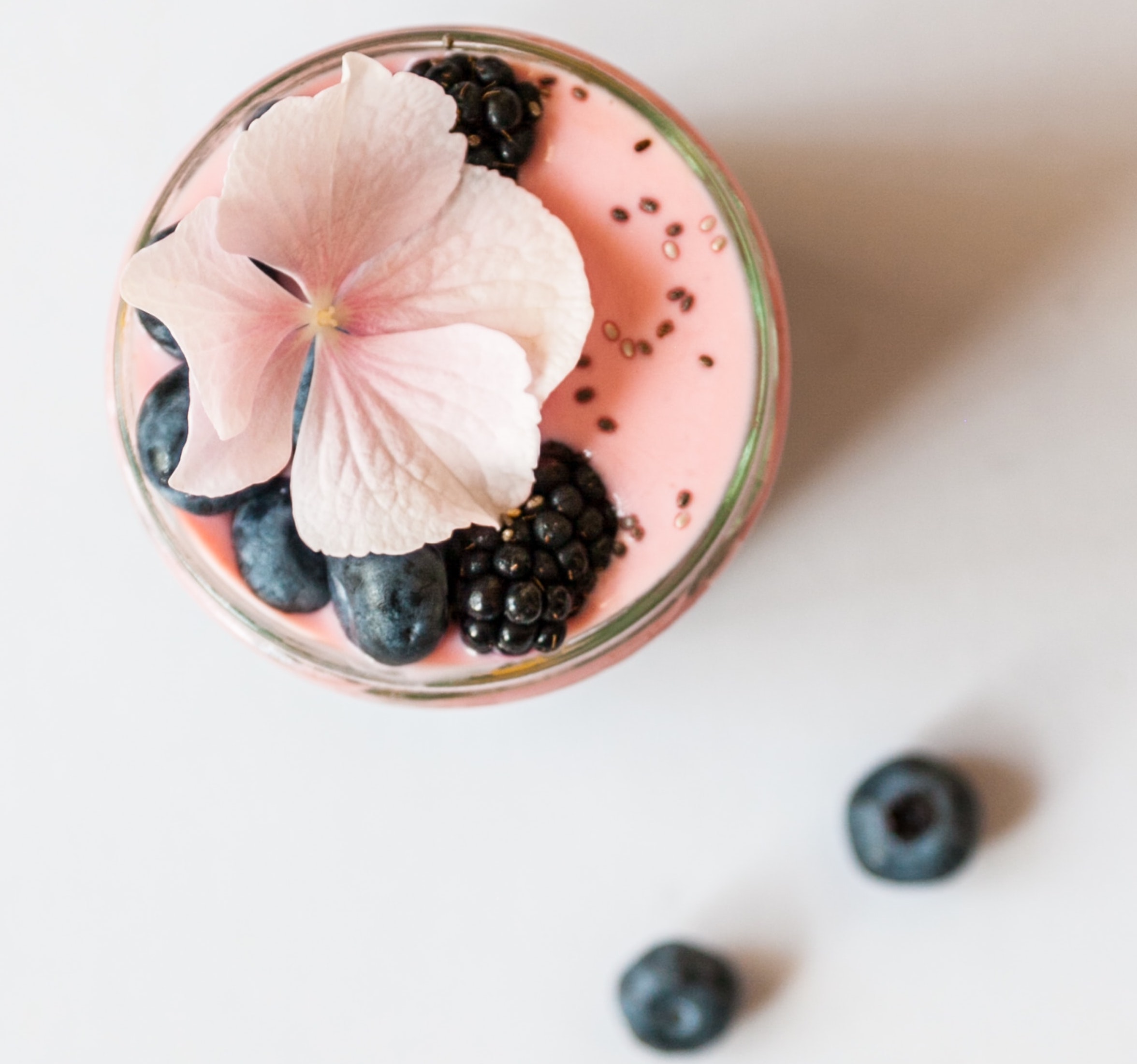 Smoothie aux fruits rouges